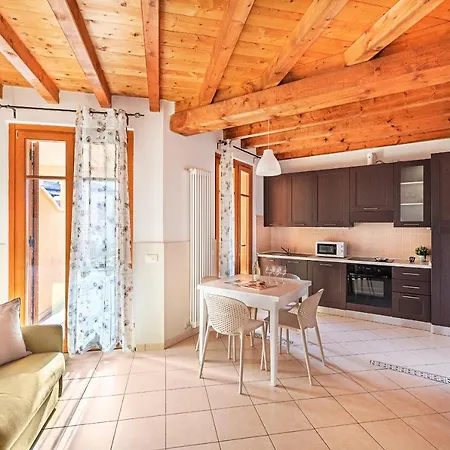 Manerba Apartment *