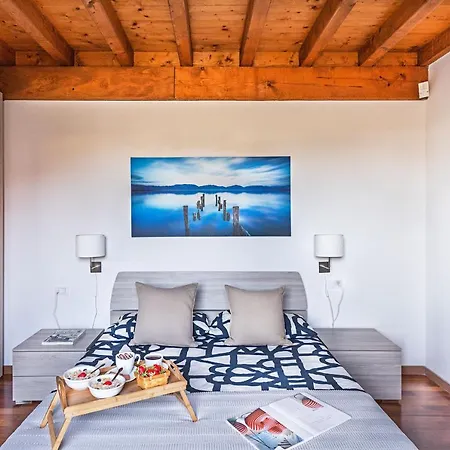 Manerba Apartment